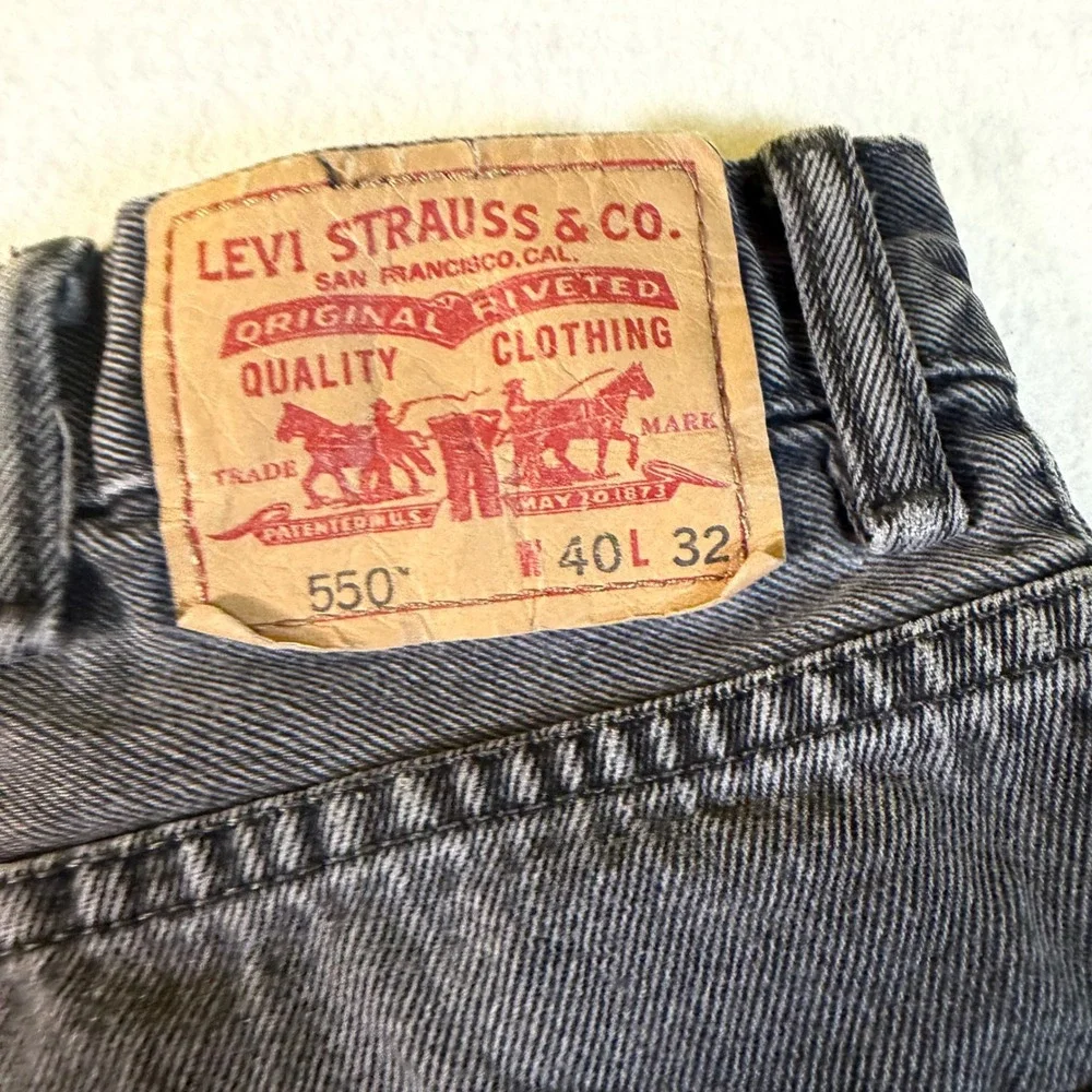 Levis 550 Relaxed Fit Tapered Leg Jeans Mens 40x32 Faded Black Denim 00550-0260